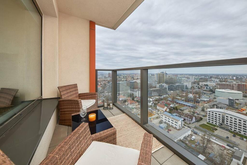 5Min2Centre, View & Free Parking Lägenhet Bratislava Exteriör bild